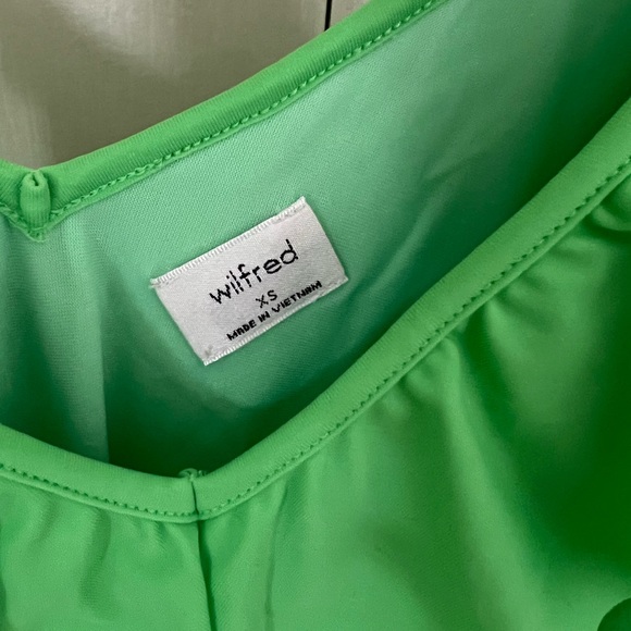 Neon green Aritzia bodysuit 💚 - Picture 7 of 9